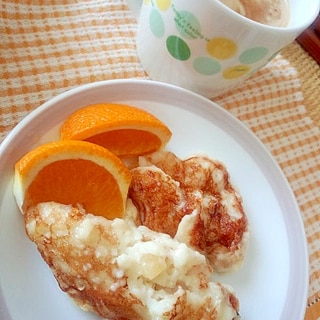 朝食りんごヨーグルトで簡単パンケーキ